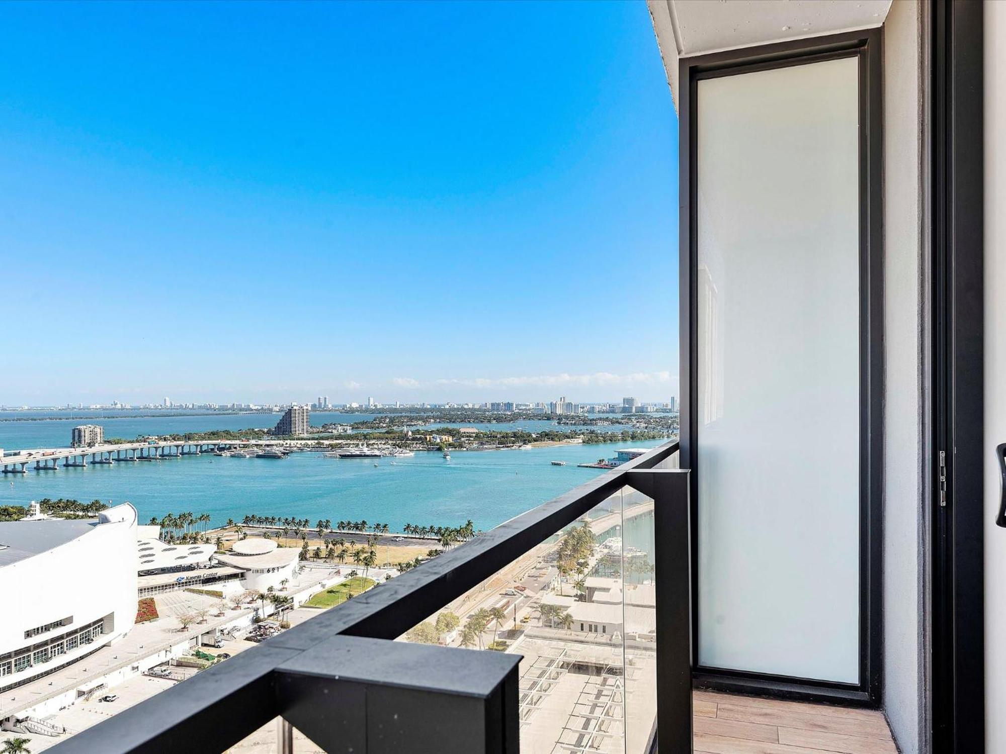 Mvr - Steps To Bayside Ftx & Brickell * Miami